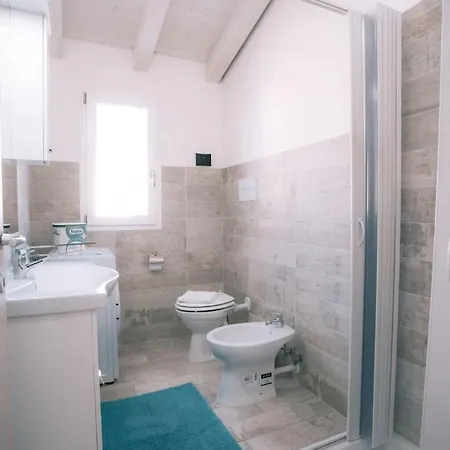 Brand New In 500m From The Villa La Caletta